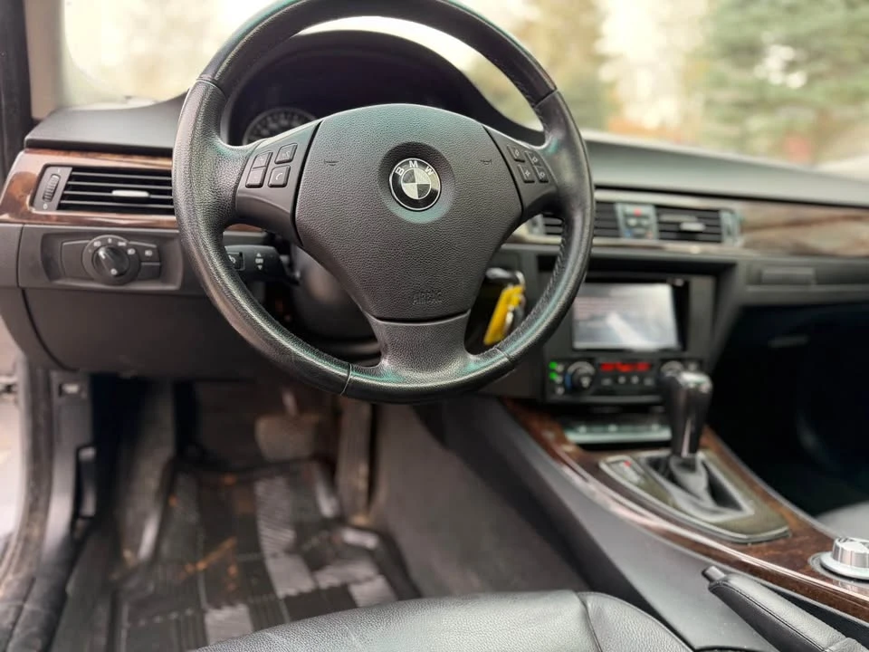 2006 BMW E90 3 Series Sedan - Image 11 of 21