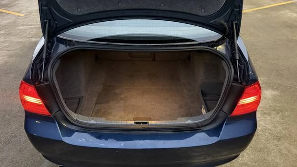 2006 BMW E90 3 Series Sedan - Image 17 of 20