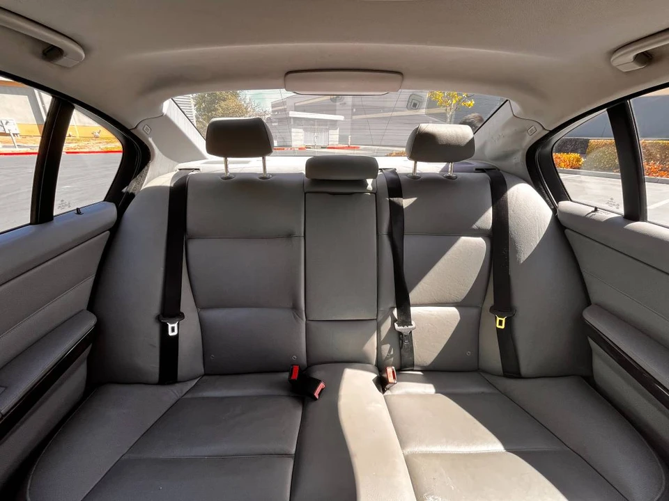 2006 BMW E46 330i & 330Ci - Image 13 of 20