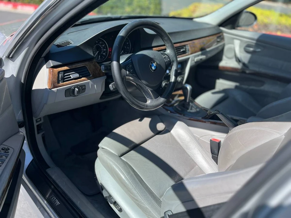 2006 BMW E46 330i & 330Ci - Image 10 of 20