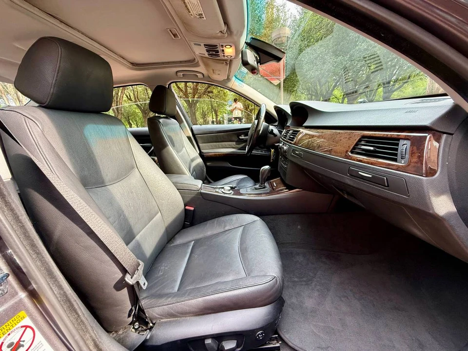 2006 BMW E46 330i & 330Ci - Image 9 of 13