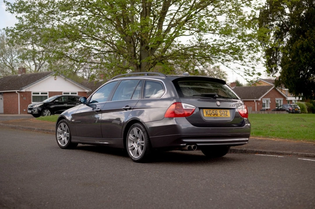 2006 BMW E90 3 Series Sedan - Image 3 of 30