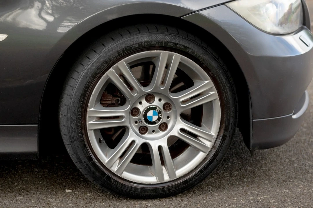 2006 BMW E90 3 Series Sedan - Image 15 of 30