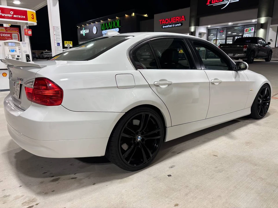 2006 BMW E46 330i & 330Ci - Image 3 of 9