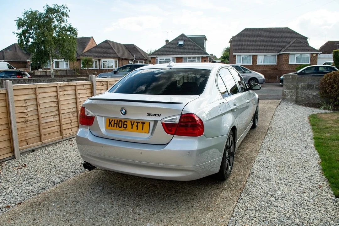2006 BMW E90 3 Series Sedan - Image 6 of 30