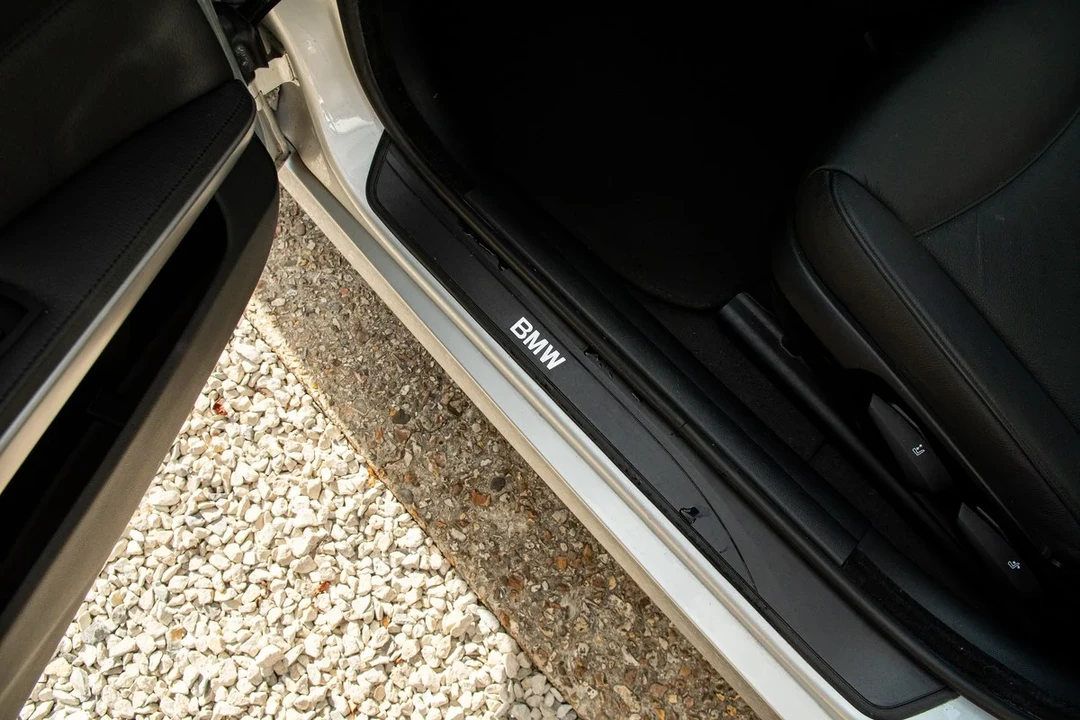 2006 BMW E90 3 Series Sedan - Image 18 of 30