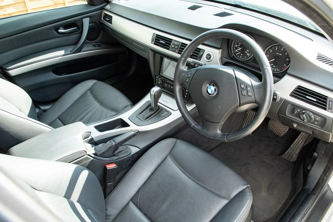 2006 BMW E90 3 Series Sedan - Image 20 of 30