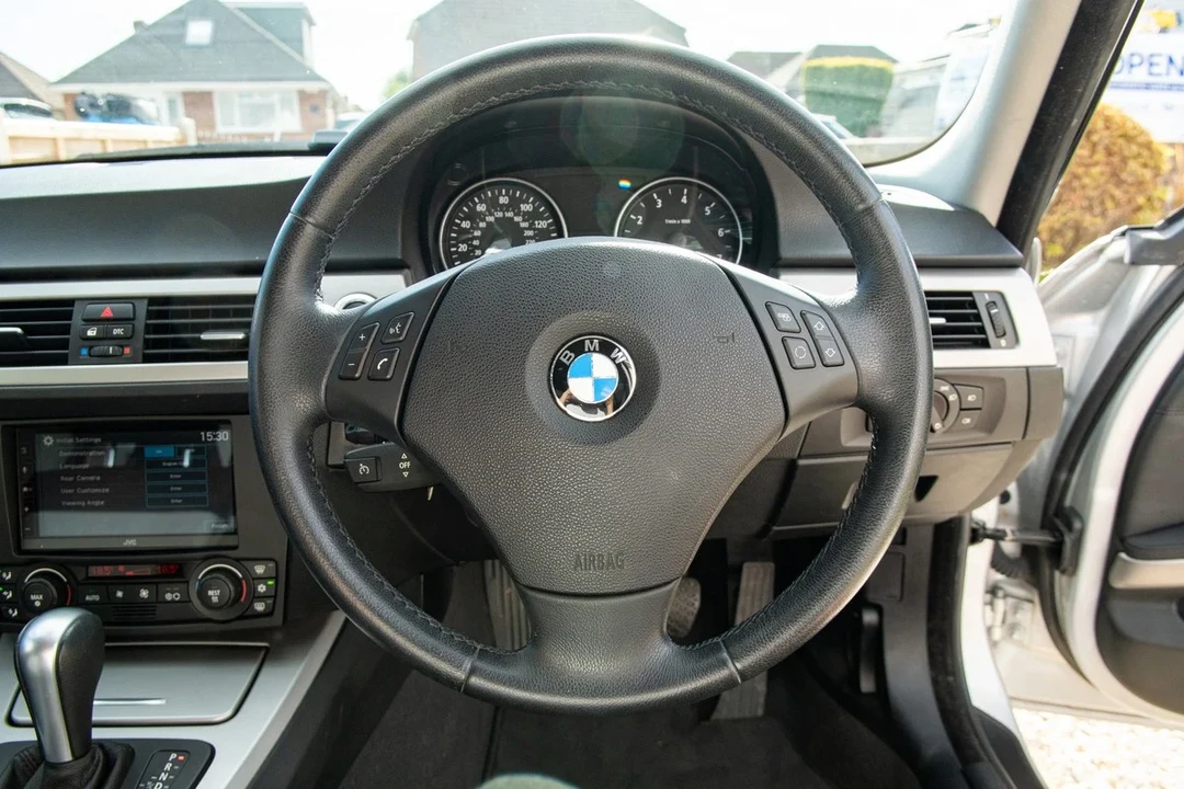 2006 BMW E90 3 Series Sedan - Image 26 of 30