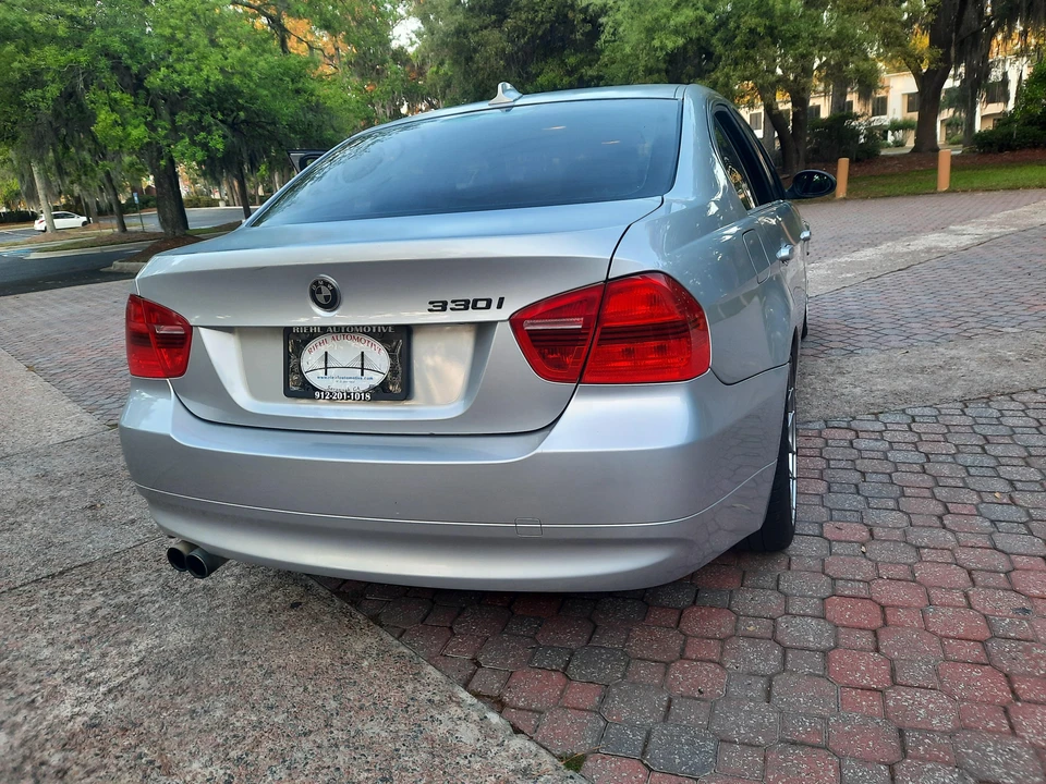 2006 BMW E90 3 Series Sedan - Image 16 of 31