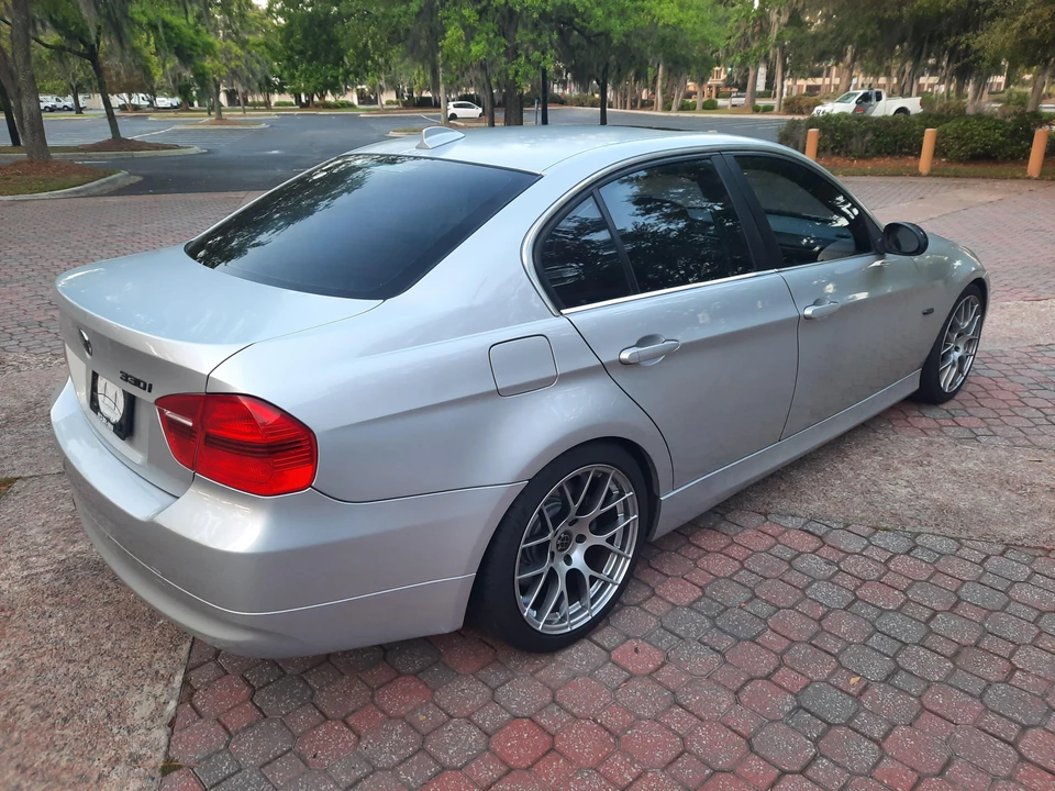 2006 BMW E90 3 Series Sedan - Image 19 of 31