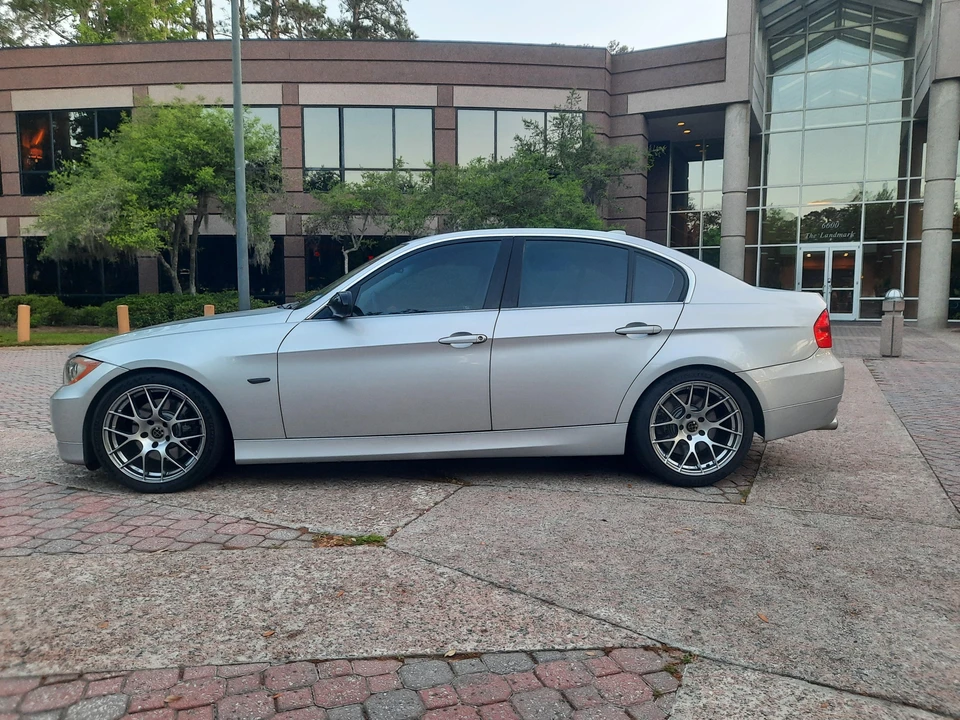 2006 BMW E90 3 Series Sedan - Image 11 of 31