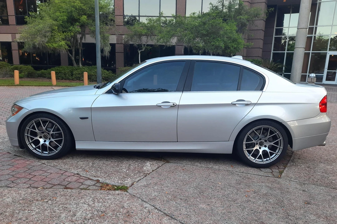 2006 BMW E90 3 Series Sedan - Image 3 of 31