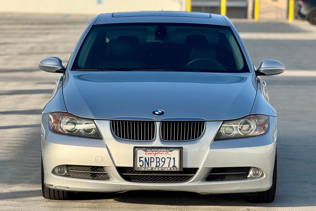 2006 BMW E90 3 Series Sedan - Image 2 of 31