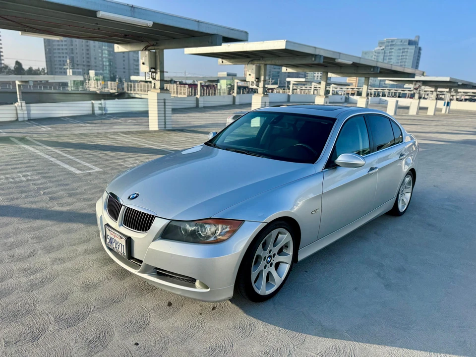 2006 BMW E90 3 Series Sedan - Image 7 of 31