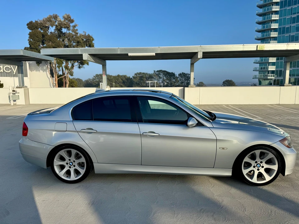 2006 BMW E90 3 Series Sedan - Image 16 of 31