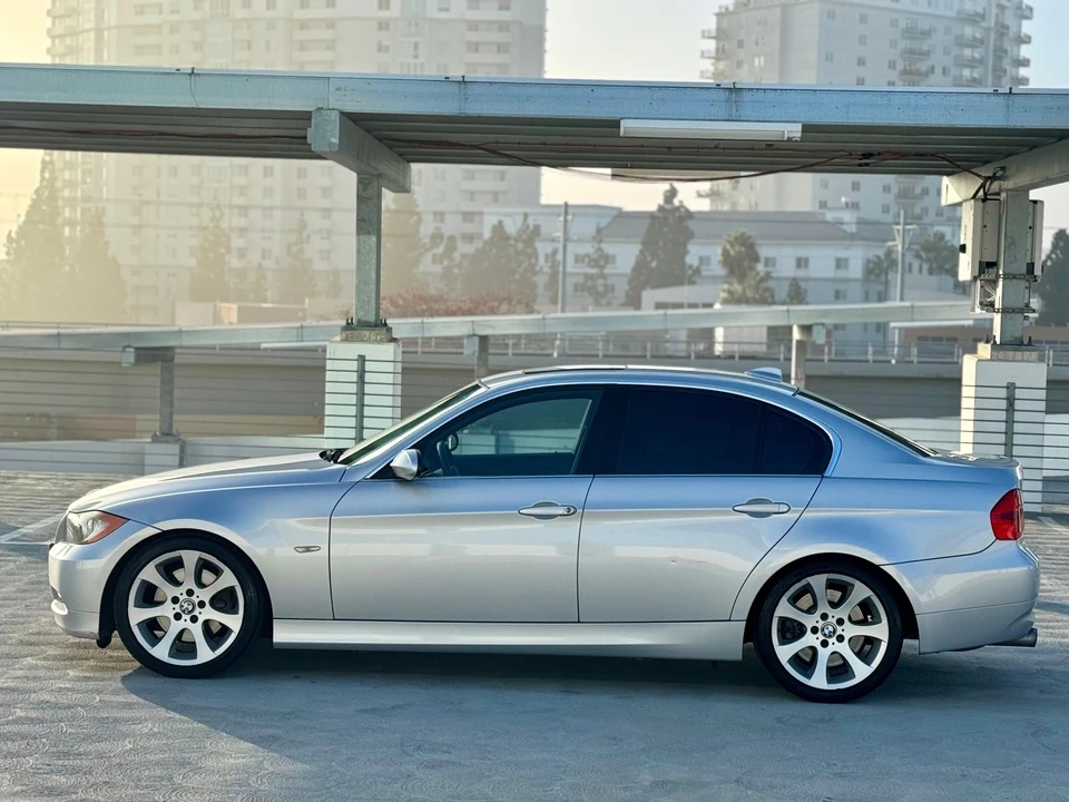 2006 BMW E90 3 Series Sedan - Image 10 of 31