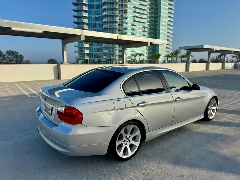 2006 BMW E90 3 Series Sedan - Image 15 of 31