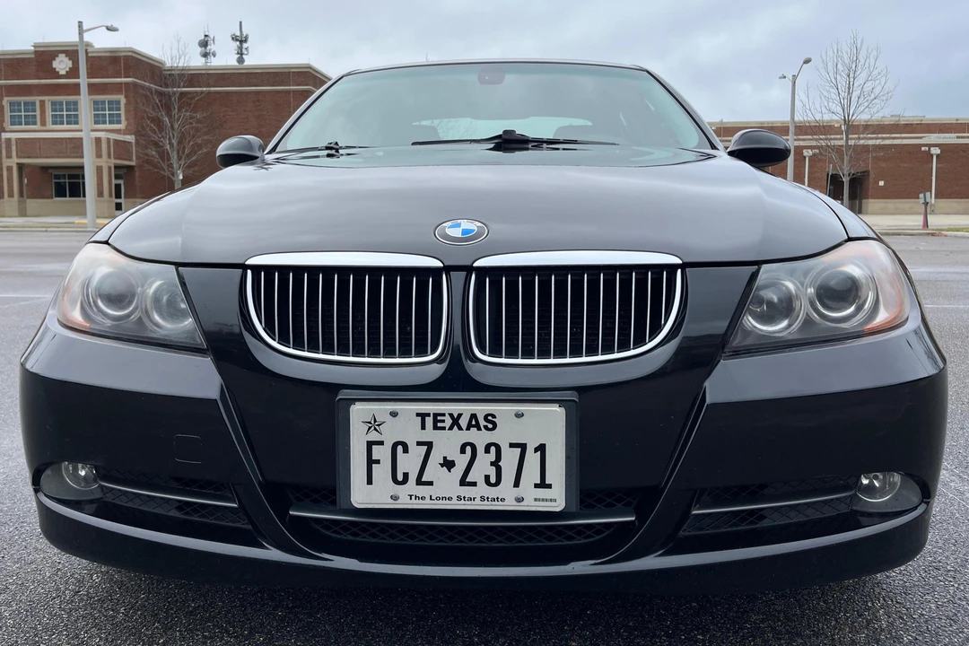 2006 BMW E90 3 Series Sedan - Image 2 of 31