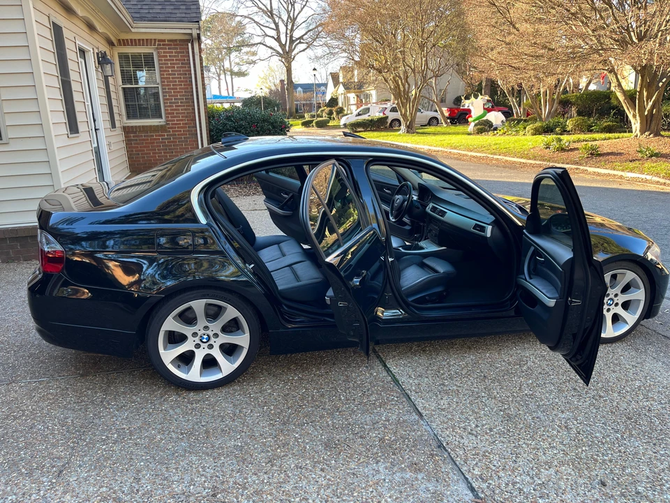 2006 BMW E90 3 Series Sedan - Image 19 of 31