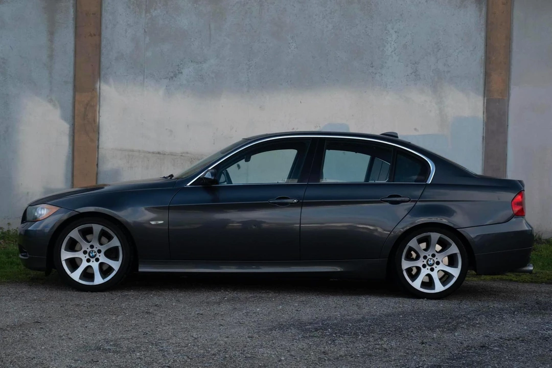 2006 BMW E90 3 Series Sedan - Image 3 of 31