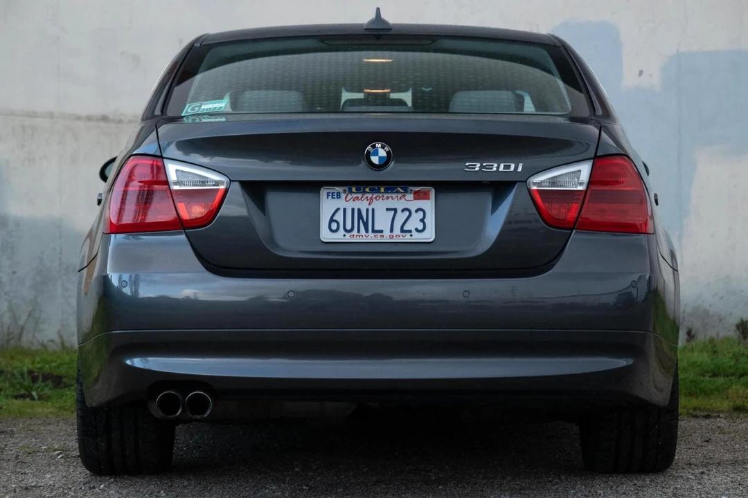 2006 BMW E90 3 Series Sedan - Image 5 of 31