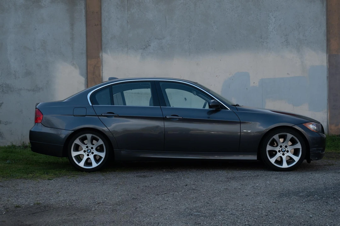 2006 BMW E90 3 Series Sedan - Image 17 of 31