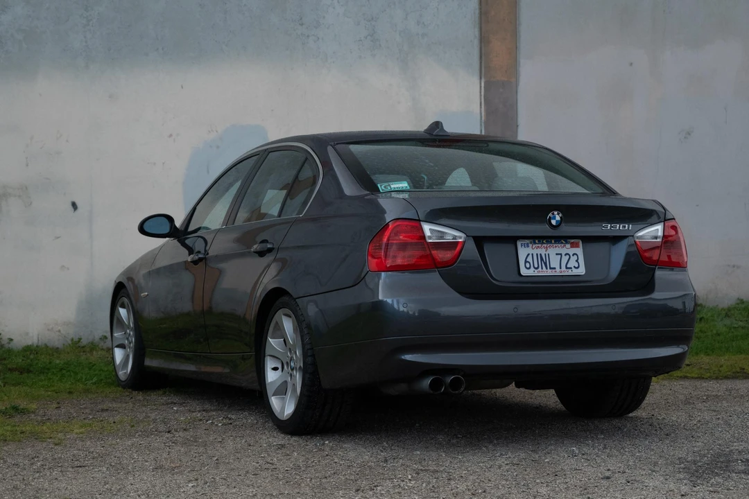 2006 BMW E90 3 Series Sedan - Image 12 of 31