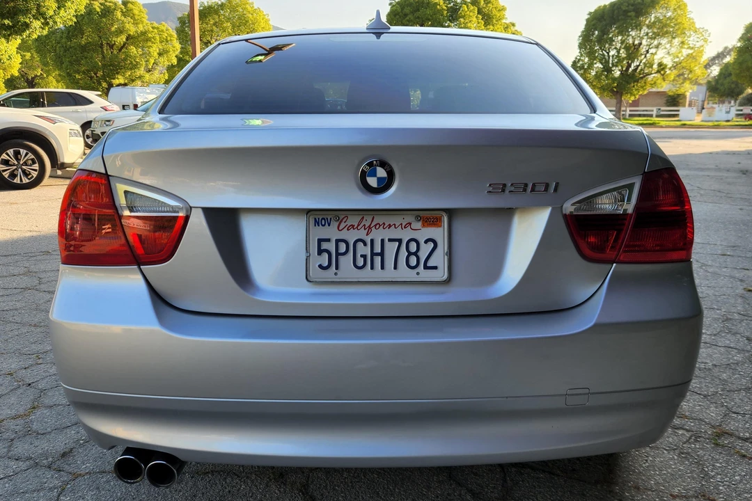 2006 BMW E90 3 Series Sedan - Image 5 of 31