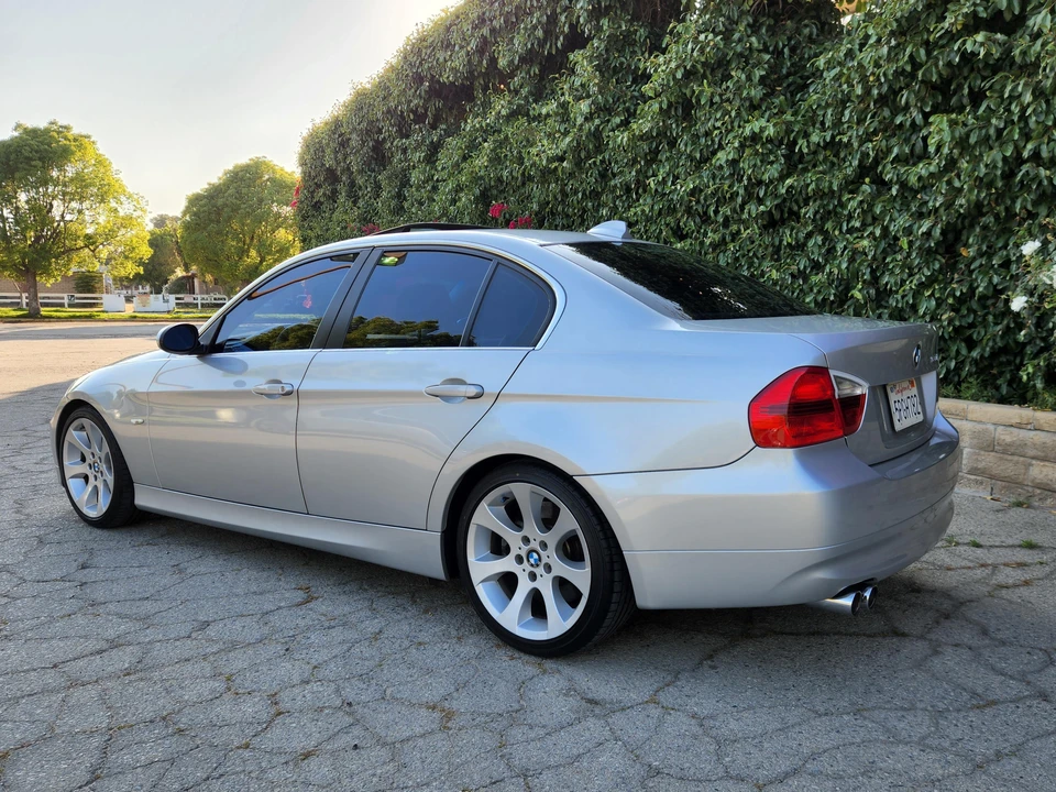 2006 BMW E90 3 Series Sedan - Image 17 of 31