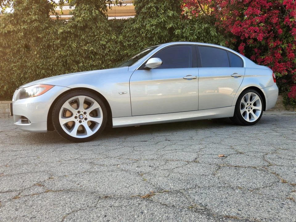 2006 BMW E90 3 Series Sedan - Image 14 of 31