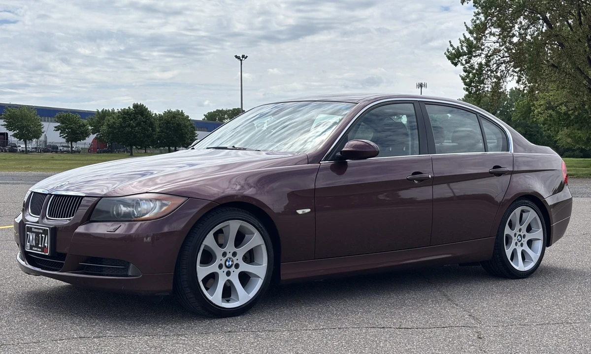 2006 BMW E90 3 Series Sedan - Image 2 of 31