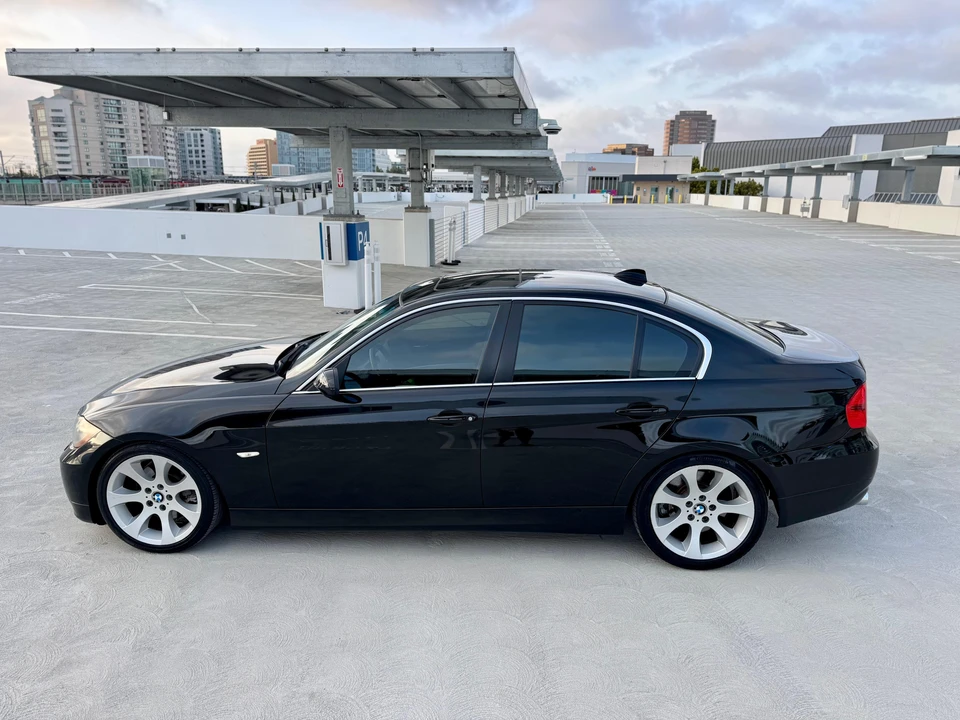 2006 BMW E90 3 Series Sedan - Image 15 of 31