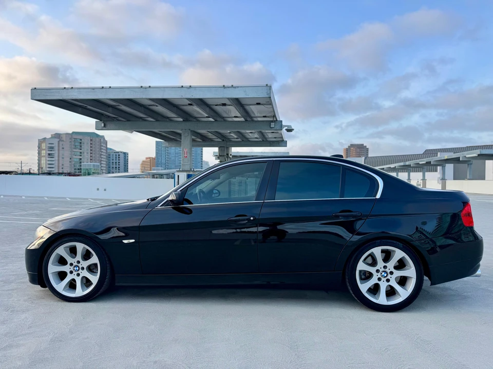 2006 BMW E90 3 Series Sedan - Image 14 of 31