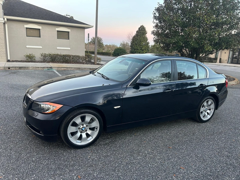 2006 BMW E90 3 Series Sedan - Image 11 of 31