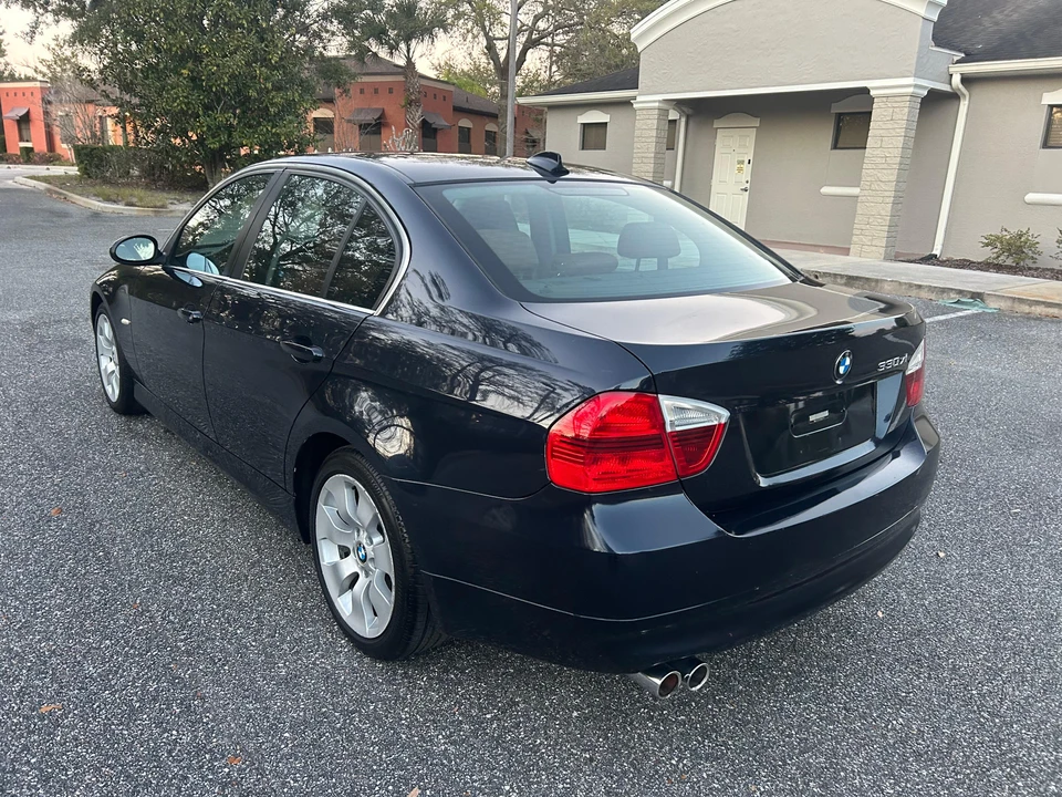 2006 BMW E90 3 Series Sedan - Image 17 of 31