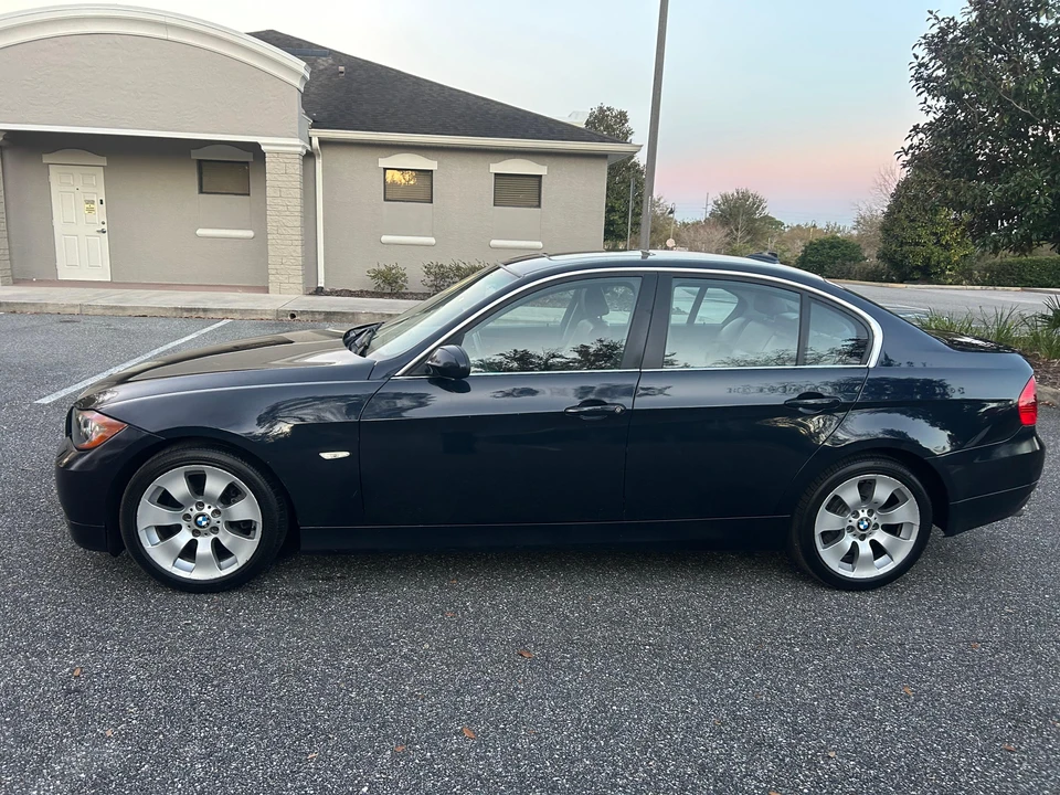 2006 BMW E90 3 Series Sedan - Image 13 of 31