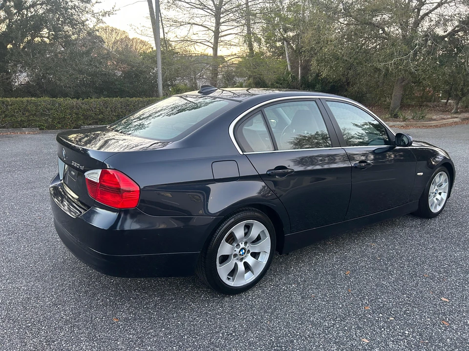 2006 BMW E90 3 Series Sedan - Image 28 of 31