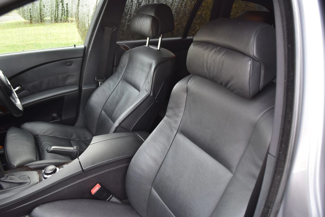 2006 BMW E61 545i & 550i Touring - Image 24 of 30