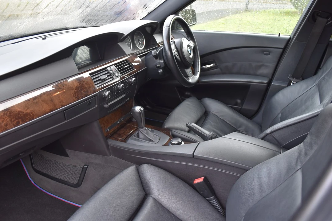 2006 BMW E61 545i & 550i Touring - Image 18 of 30