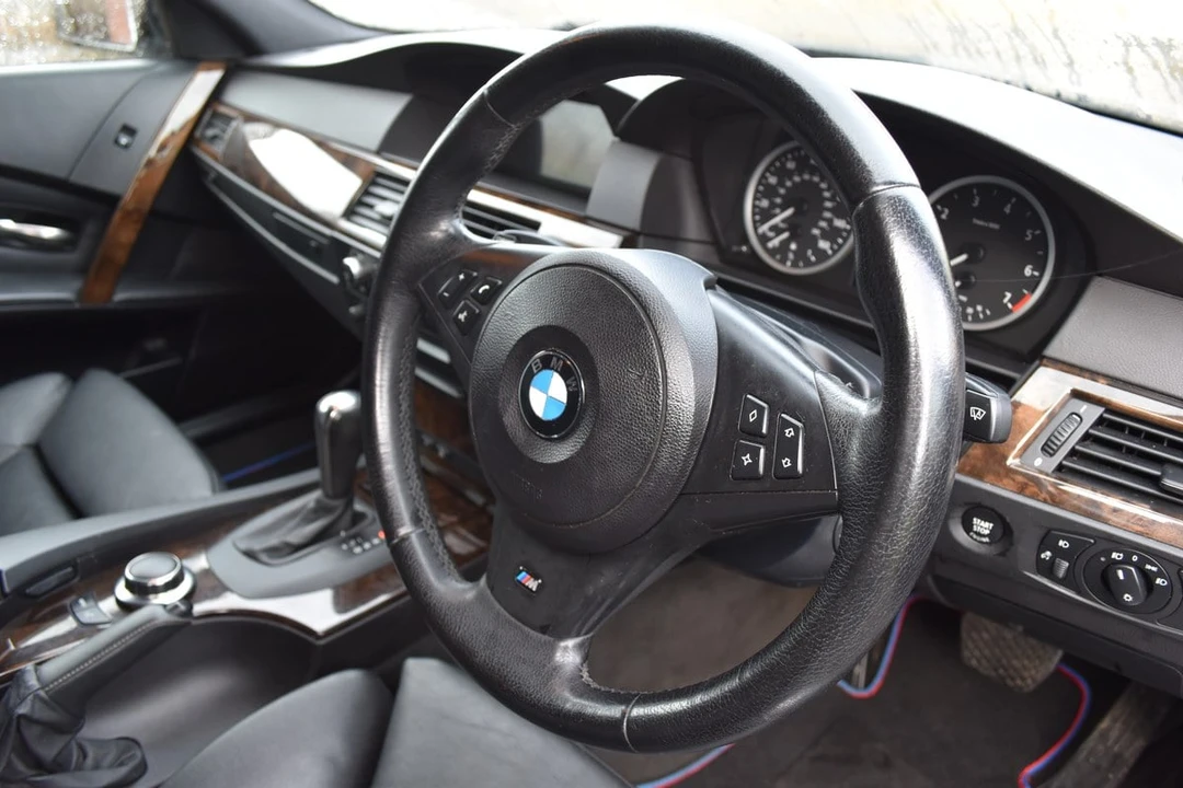 2006 BMW E61 545i & 550i Touring - Image 15 of 30