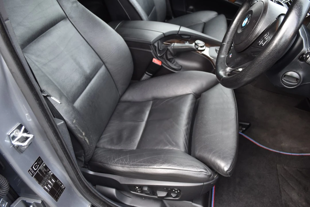 2006 BMW E61 545i & 550i Touring - Image 28 of 30