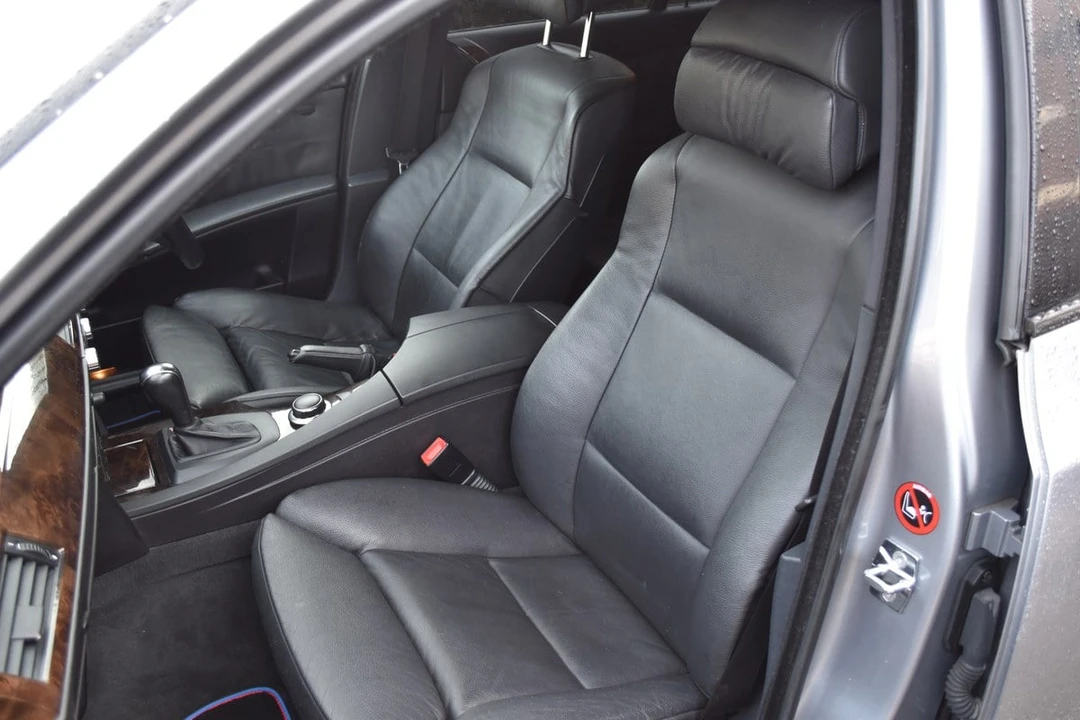 2006 BMW E61 545i & 550i Touring - Image 25 of 30