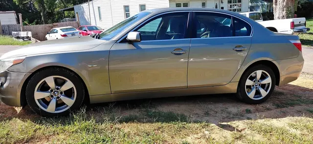 2006 BMW 5 Series 525i Sedan 4D