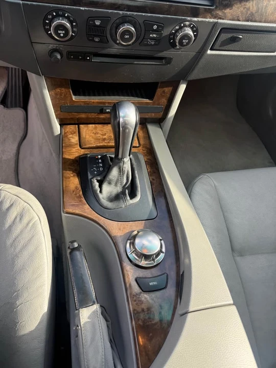 2006 BMW E60 5 Series Sedan - Image 14 of 17