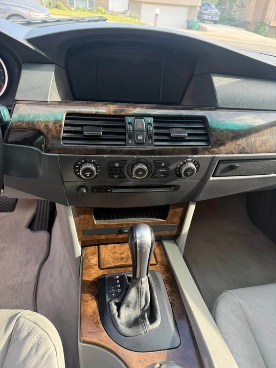 2006 BMW E60 5 Series Sedan - Image 13 of 17