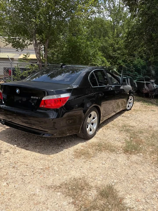 2006 BMW E60 5 Series Sedan - Image 2 of 8