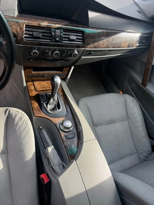 2006 BMW E60 5 Series Sedan - Image 11 of 17