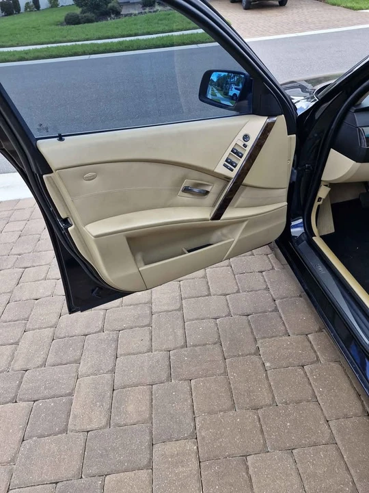 2006 BMW E60 5 Series Sedan - Image 9 of 10