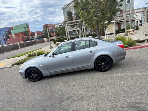 2006 BMW 5 Series 530i Sedan 4D