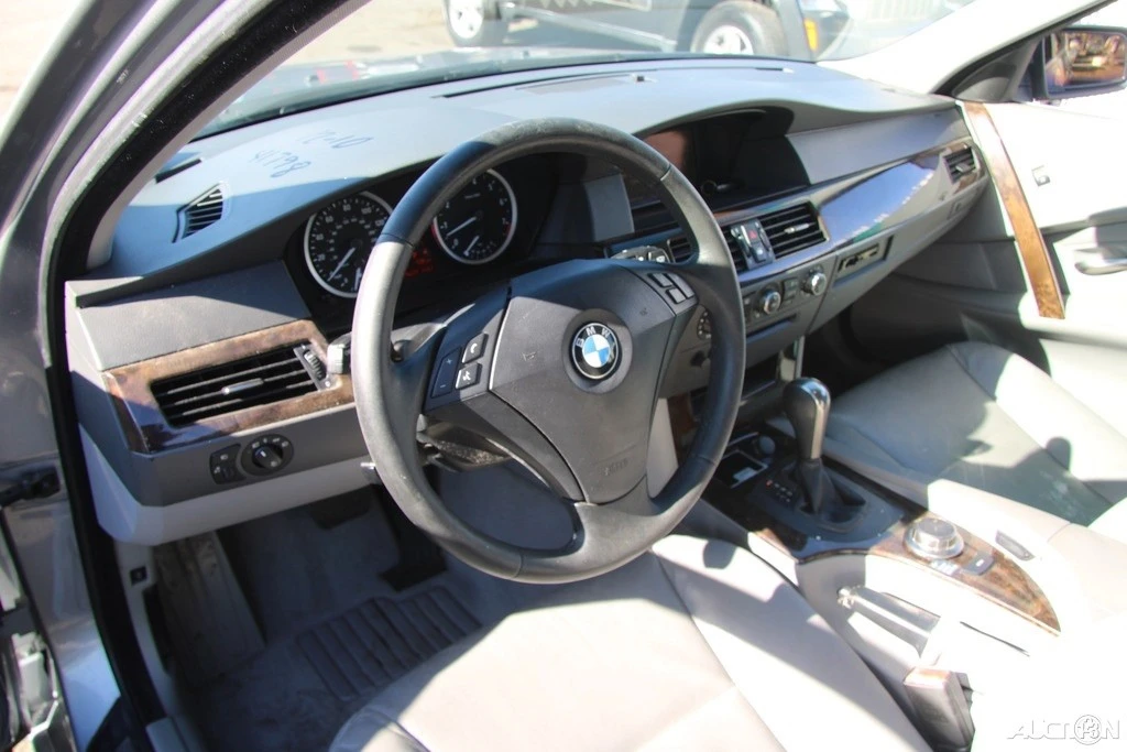 2006 BMW E60 5 Series Sedan - Image 14 of 21